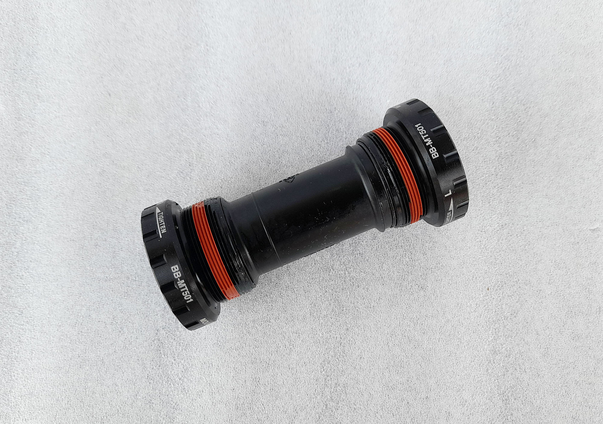 Каретка Shimano Deore BB-MT501
